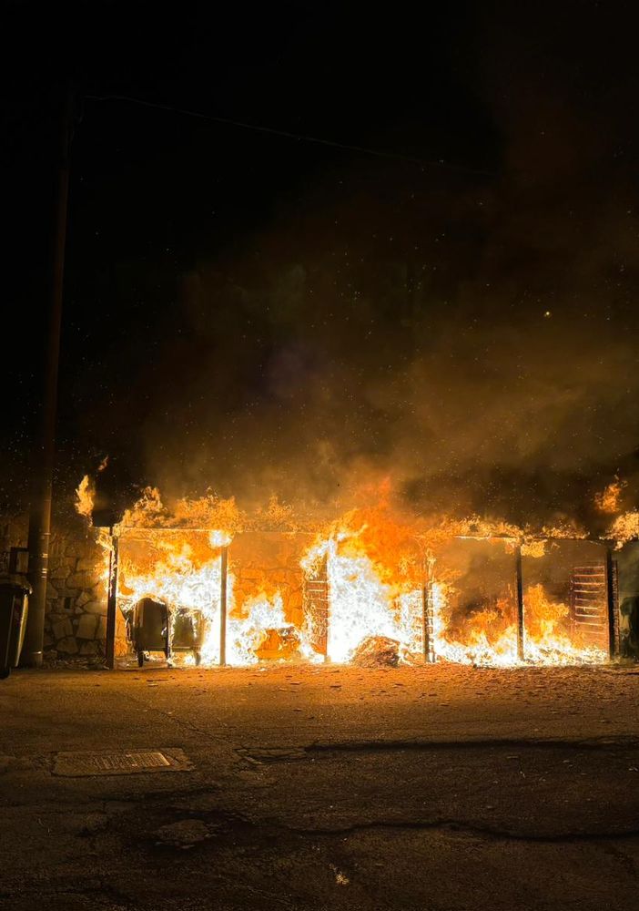 Canosio, incendio in frazione Preit: “Serve una collocazione differente per l'area ecologica” [VIDEO]