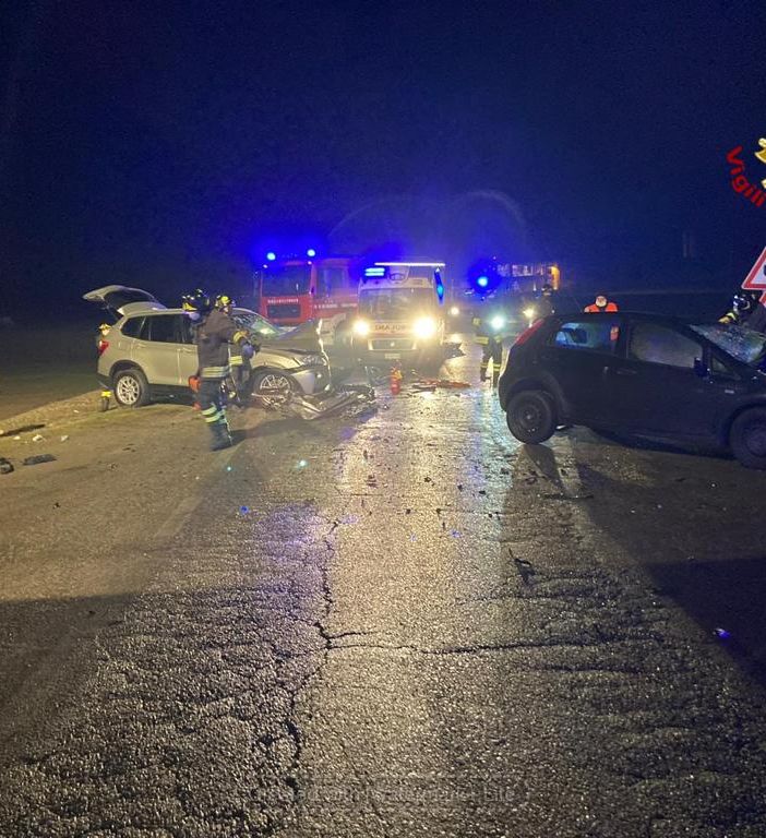 Scontro tra due auto a Barge, in via Cardè: due feriti in codice rosso