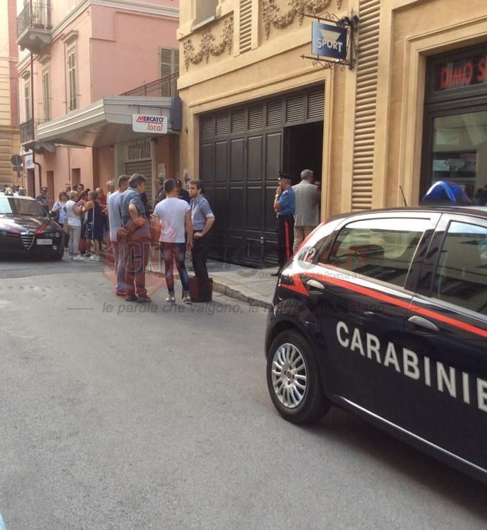 Omicidio - suicidio di via Ponza di San Martino a Cuneo: l’inferno scoppia in sette minuti