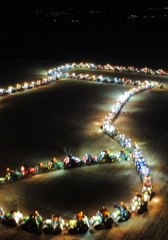 A Trinità la calza della Befana è di oltre 160 trattori [FOTO]