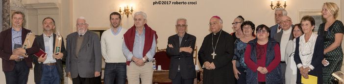 Entusiasmo, tenacia e volontariato: riaperta l'antica biblioteca di Briaglia Entusiasmo, tenacia e volontariato: riaperta l'antica biblioteca di Briaglia