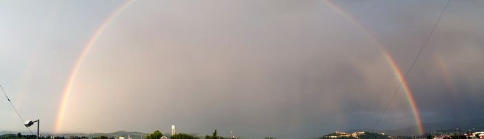 L'arcobaleno su Mondovì: il bellissimo scatto che ci ha inviato una lettrice