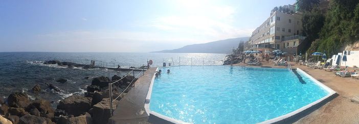 All'Hotel Le Rocce del Capo il tuo angolo di paradiso ha il sapore d'estate 365 giorni all'anno