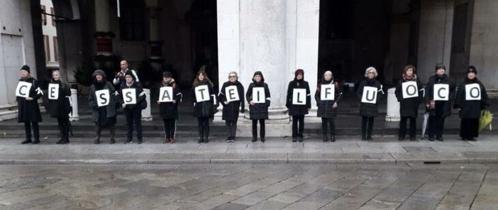 Flash Mob per la pace oggi a Savigliano e Verzuolo in occasione del Giorno della Memoria