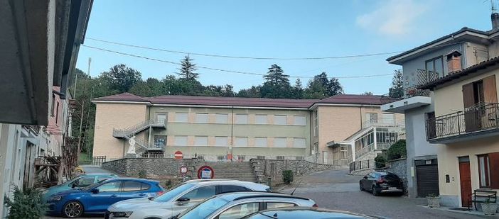 Garessio, borgata Poggiolo: è polemica dopo l'abbattimento degli alberi secolari di piazza Balilla