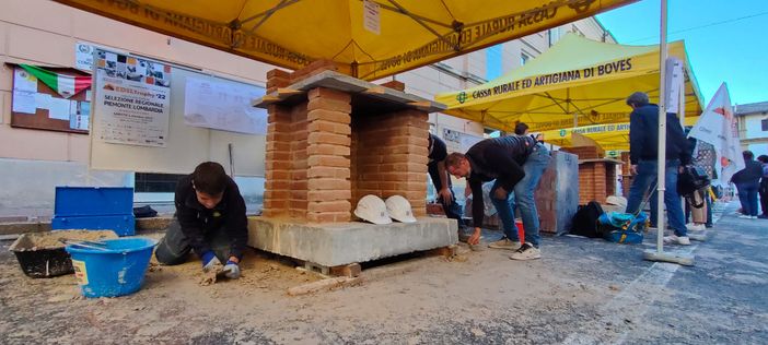 EdilTrophy 2022, a Boves sfida a "colpi di mattone" (FOTO e VIDEO) EdilTrophy 2022, a Boves sfida a "colpi di mattone" (FOTO e VIDEO)