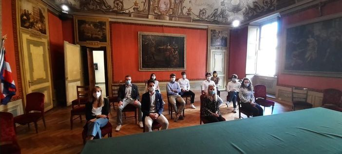 La Consulta Giovani di Fossano e l'assessore Ivana Tolardo il giorno dell'insediamento