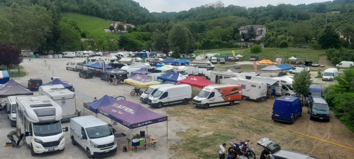 L'arrivo delle moto e la preparazione, ieri, sabato 8 giugno L'arrivo delle moto e la preparazione, ieri, sabato 8 giugno