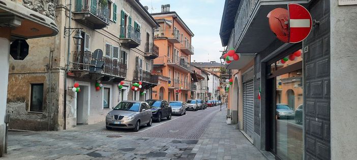 Via Marconi a Borgo decorata dai commercianti in onore di Mattarella e per la Festa della Liberazione Via Marconi a Borgo decorata dai commercianti in onore di Mattarella e per la Festa della Liberazione