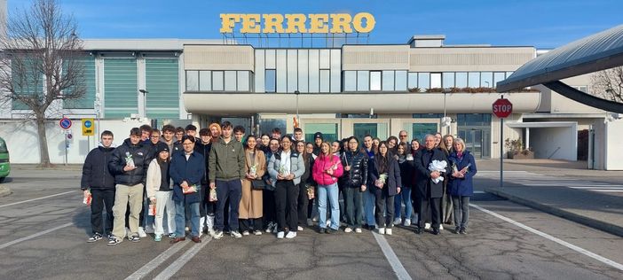 Le quinte aziendali del "Denina Pellico" in visita alla Ferrero di Alba