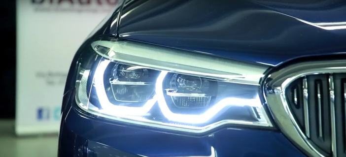 BMW presenta la nuova Serie 5 Berlina: consulenza e prove di guida alla concessionaria di Guarene d'Alba