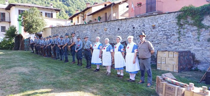Il gruppo Storico "Alpin del Doi" al raduno degli Alpini d'oc aGaiola