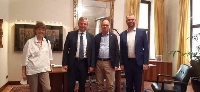 Incontro tra le Acli provinciali di Cuneo e la Fondazione Crc Incontro tra le Acli provinciali di Cuneo e la Fondazione Crc