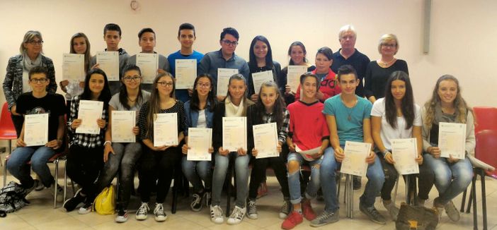 Alunni delle medie di Cervasca premiati con il certificato Ket for school