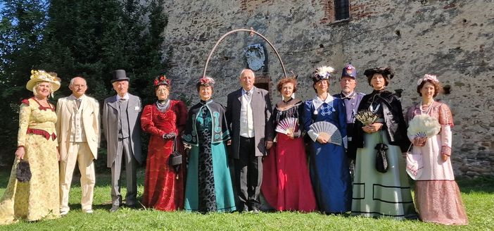 Il cast della Compagnia D'la Vila di Verzuuolo