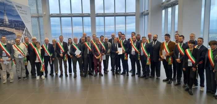 Accordi di programma per la Granda: in arrivo 11,5 milioni dalla Regione per 20 Comuni Accordi di programma per la Granda: in arrivo 11,5 milioni dalla Regione per 20 Comuni