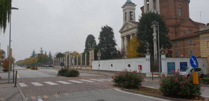 Al via da viale Madonna dei Fiori i lavori per ammodernare l'illuminazione di 7 passaggi pedonali Al via da viale Madonna dei Fiori i lavori per ammodernare l'illuminazione di 7 passaggi pedonali