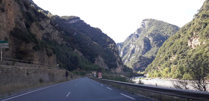 Verso Nizza in auto per il colle della Lombarda, un lettore: "Dovremmo imparare dai francesi"