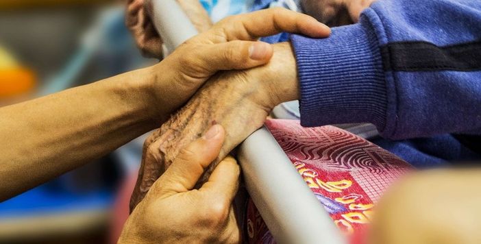 Vaccini anti Covid e Rsa, l'appello di Confapi Sanità: "Ci appelliamo al senso di responsabilità del personale" Vaccini anti Covid e Rsa, l'appello di Confapi Sanità: "Ci appelliamo al senso di responsabilità del personale"