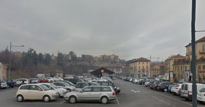 Una veduta di piazza Ellero