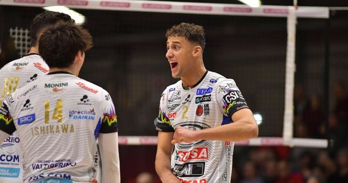 Bryan Argilagos è il nome più accreditato nella successione a Baranowicz come regista di Cuneo Bryan Argilagos è il nome più accreditato nella successione a Baranowicz come regista di Cuneo