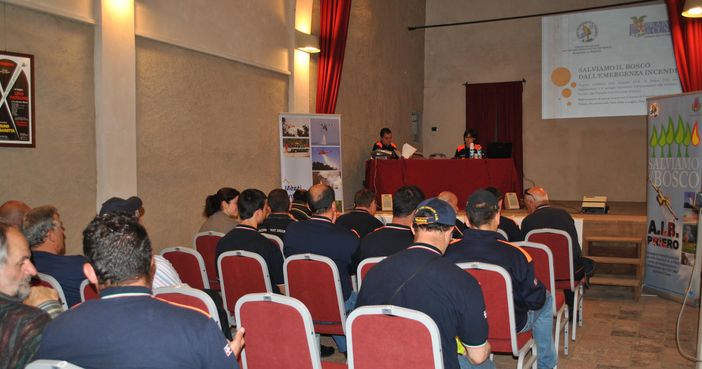 Presentato il progetto "Salviamo il bosco dall'emergenza incendi" dell'A.I.B. di Priero