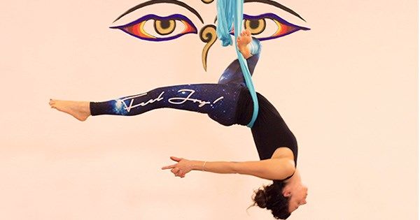 Lezioni di prova per conoscere lo yoga dinamico e lo yoga sulle amache al Centro Avarna di Borgo San Dalmazzo Lezioni di prova per conoscere lo yoga dinamico e lo yoga sulle amache al Centro Avarna di Borgo San Dalmazzo