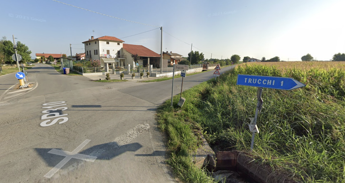 "La provinciale 422 tra via Cuneo e via Tetti Pesio ai Trucchi è pericolosa: installate un dissuasore per ridurre la velocità"