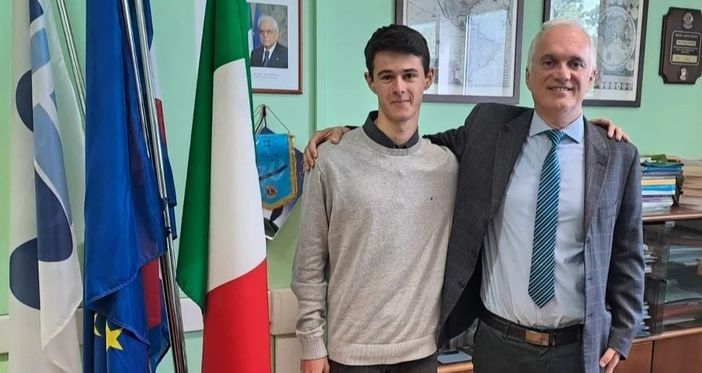 Matteo Cane, studente del Vallauri di Fossano, vince la gara nazionale di Elettrotecnica 2024
