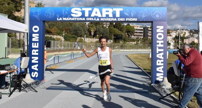 Atletica: Lorenzo Perlo trionfa alla "Sanremo Marathon" (VIDEO) Atletica: Lorenzo Perlo trionfa alla "Sanremo Marathon" (VIDEO)