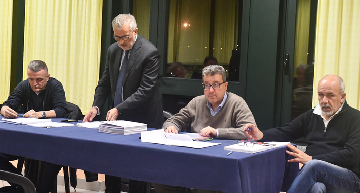 (foto o tomatis) (foto o tomatis)