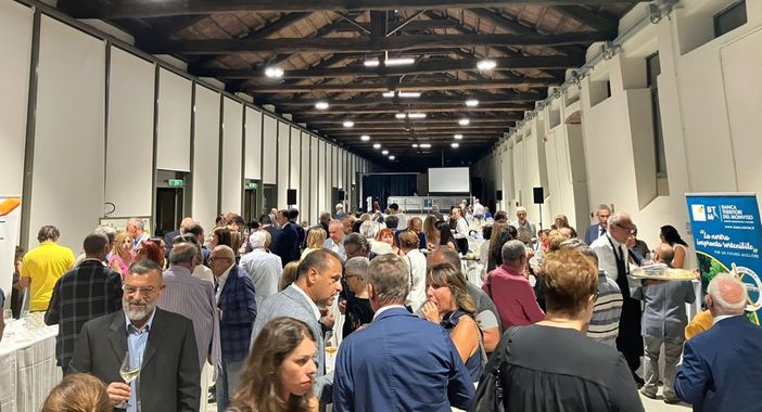 Nelle foto alcuni momenti della cena di gala benefica organizzata da Banca Territori del Monviso nell’ambito della 76ª Fiera Nazionale del Peperone di Carmagnola