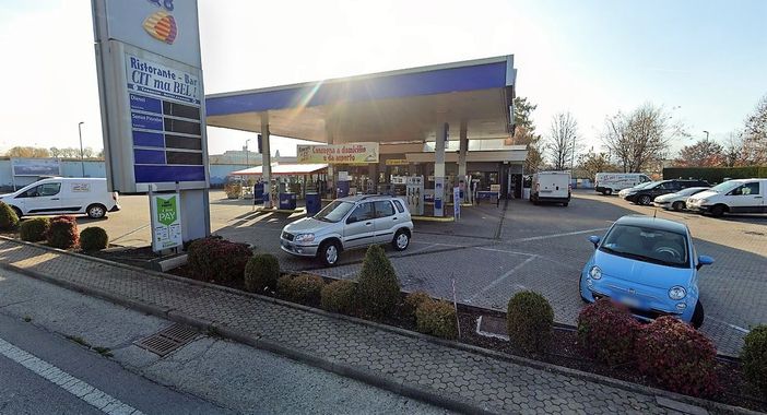 Chiuso per 5 giorni e sanzionato il bar Cit Ma Bel di Cuneo, il titolare: "Ho sulle spalle 20 famiglie. Vogliamo solo lavorare"