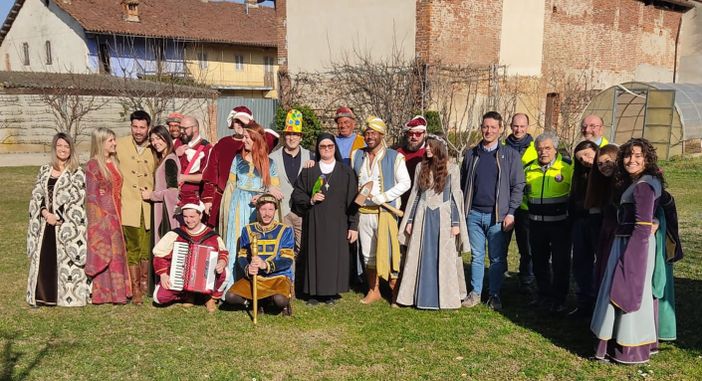 Il Moro e la sua Corte portano il Carnevale a Piozzo Il Moro e la sua Corte portano il Carnevale a Piozzo