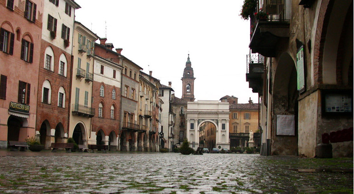 Savigliano, un palazzo di 80 metri di fronte a parco Graneris, al via una raccolta firme per ridurne l'impatto Savigliano, un palazzo di 80 metri di fronte a parco Graneris, al via una raccolta firme per ridurne l'impatto