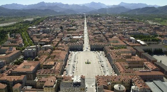 Le associazioni sindacali dei proprietari e degli inquilini contro il Comune di Cuneo: "La casa non è un bancomat" Le associazioni sindacali dei proprietari e degli inquilini contro il Comune di Cuneo: "La casa non è un bancomat"