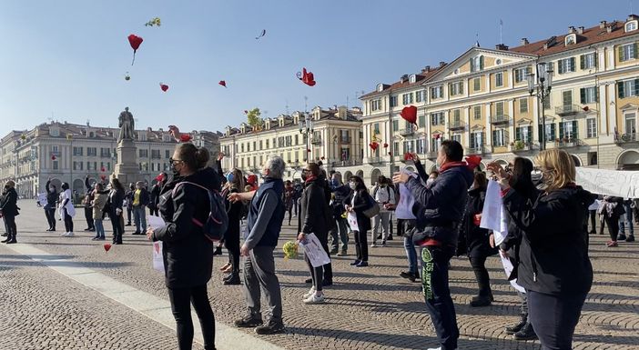Nel "giorno dei morti" un corteo funebre per la Valle Vermenagna, ad un mese dall'alluvione (VIDEO E GALLERY)