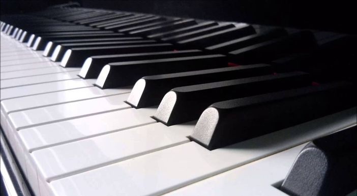 Notti d'estate, il 12 e il 14 agosto, tra lirica e opera comica in provincia di Cuneo Notti d'estate, il 12 e il 14 agosto, tra lirica e opera comica in provincia di Cuneo