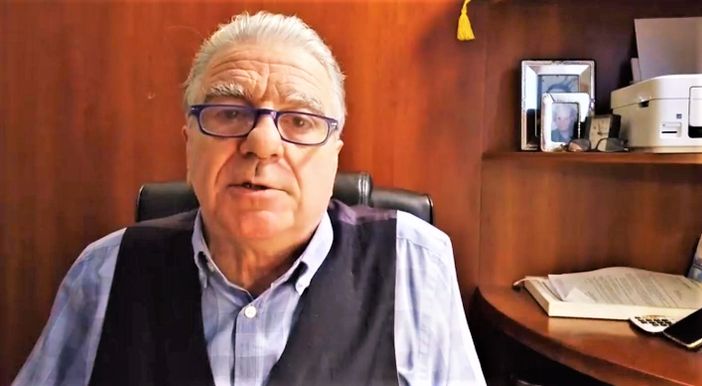 L'ex sindaco Alberto Anello, oggi ai banchi dell'opposizione