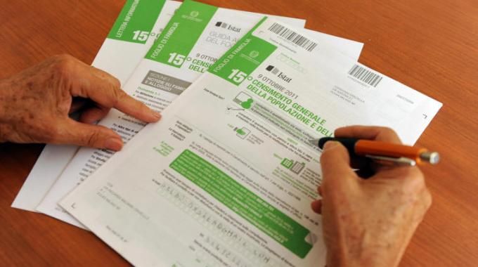 Pochi giorni ancora per restituire i questionari del censimento, poi la multa: ecco gli orari dell’Ufficio di Saluzzo