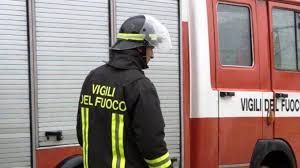 Autoarticolato si ribalta sulla Torino-Savona: conducente estratto illeso dal mezzo