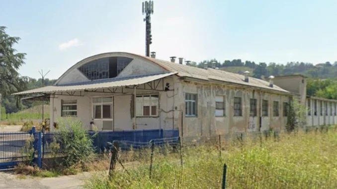 All'ex Centrale del Latte di Alba via ai lavori di bonifica e chiusura All'ex Centrale del Latte di Alba via ai lavori di bonifica e chiusura