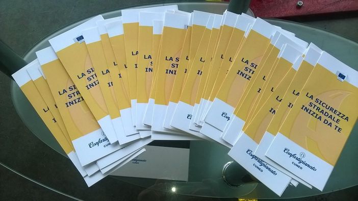 La Carta europea della sicurezza stradale arriva in Granda: "Siamo sulla buona strada. Restiamoci." La Carta europea della sicurezza stradale arriva in Granda: "Siamo sulla buona strada. Restiamoci."