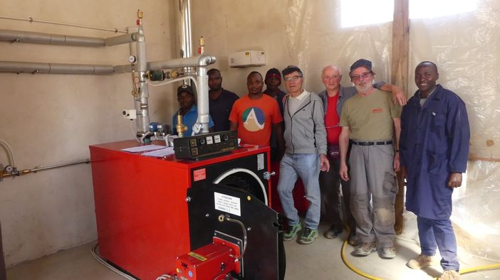 Soci Lions di Borgo San Dalmazzo aiutano a costruire centrale termica in Tanzania