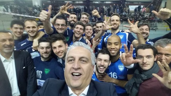 Senza Roberts la BAM VBC Mondovì crolla a Cantù: al "PalaParini" finisce 3-0 (Guarda la gallery) Senza Roberts la BAM VBC Mondovì crolla a Cantù: al "PalaParini" finisce 3-0 (Guarda la gallery)