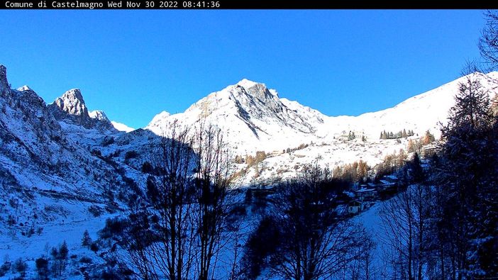 La dama bianca è tornata ad imbiancare le cime della Granda. Nuove precipitazioni nel weekend