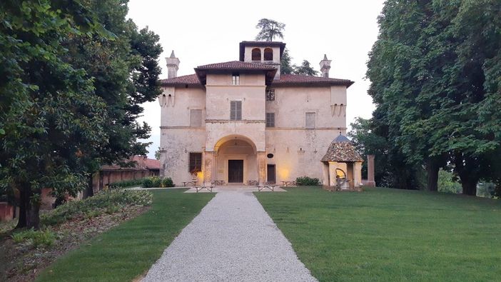 La mostra "In Levare" di Stefano Allisiardi inaugura l'estate a Villa Belvedere Radicati La mostra "In Levare" di Stefano Allisiardi inaugura l'estate a Villa Belvedere Radicati
