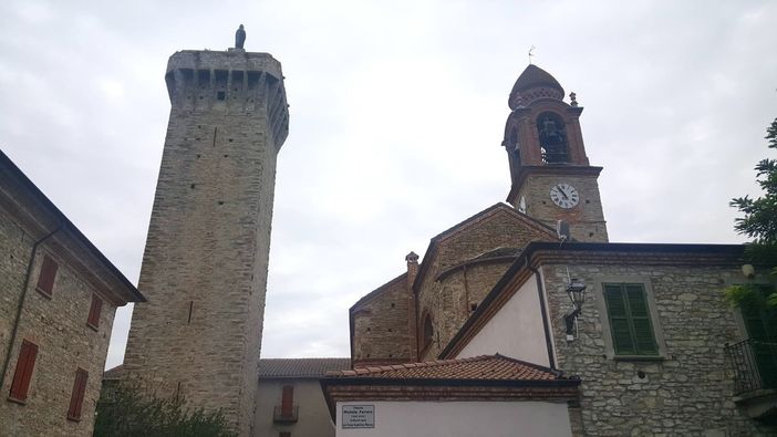 In foto il borgo di Perletto