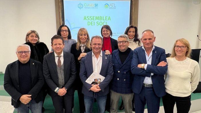 Lunedì 15 dicembre presso la Sala Falco della Provincia di Cuneo l'assemblea dei soci dell'ATL Lunedì 15 dicembre presso la Sala Falco della Provincia di Cuneo l'assemblea dei soci dell'ATL