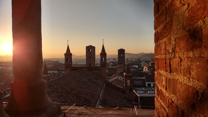 Il tramonto dal campanile della Cattedrale di Alba